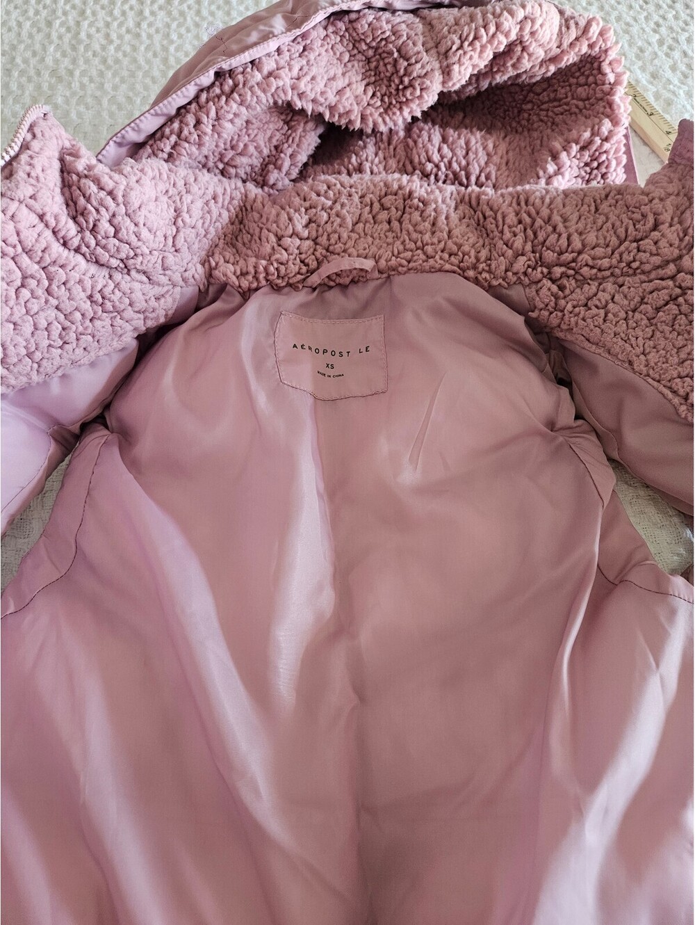 Aéropostale Hooded Puffer Vest in a mauve/dusty pink color Xmall